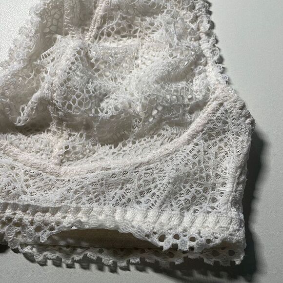 Victoria’s Secret XS Bralette Halter Top - Picture 2 of 6